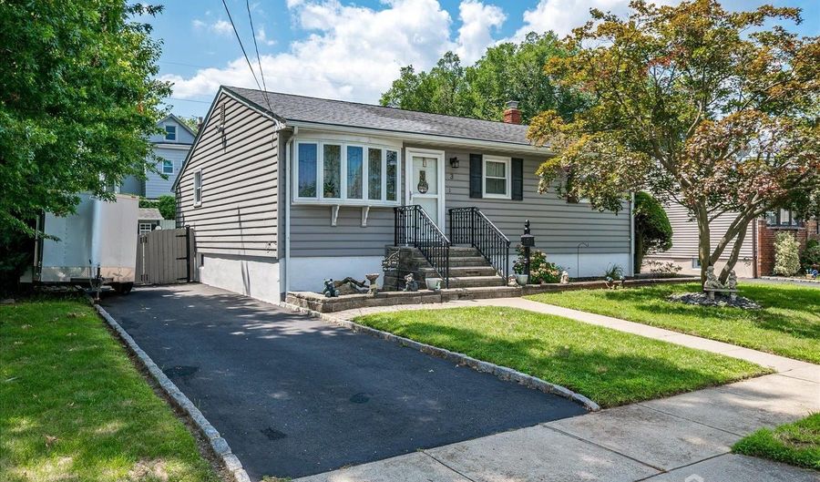 3 George St, Avenel, NJ 07001 - 3 Beds, 1 Bath