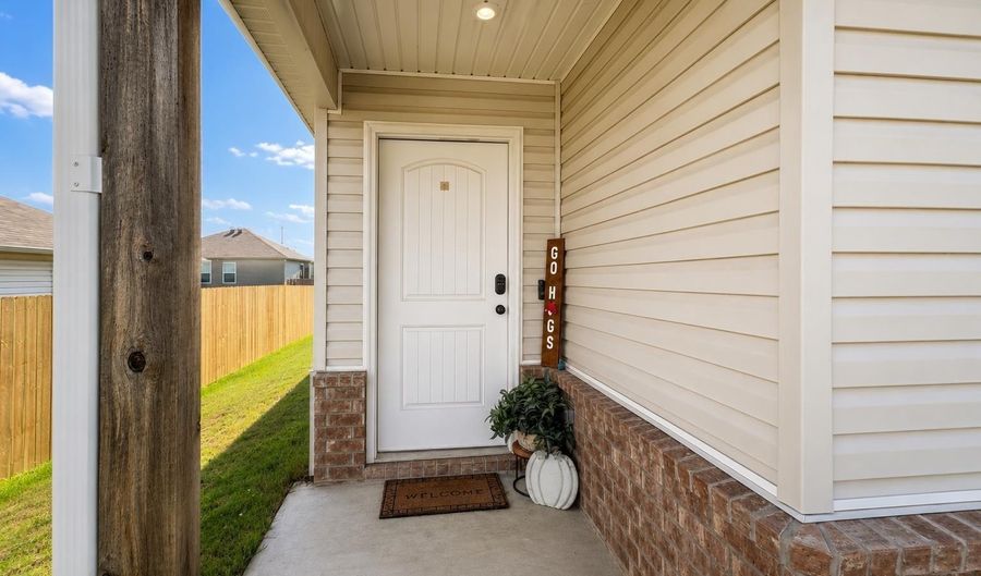 4081 Kings River Trl, Bauxite, AR 72011 - 4 Beds, 2 Bath