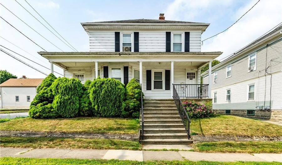117 Orchard St, East Providence, RI 02914 - 4 Beds, 2 Bath