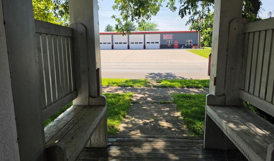 530 N Main St, Ada, OH 45810 - 3 Beds, 2 Bath