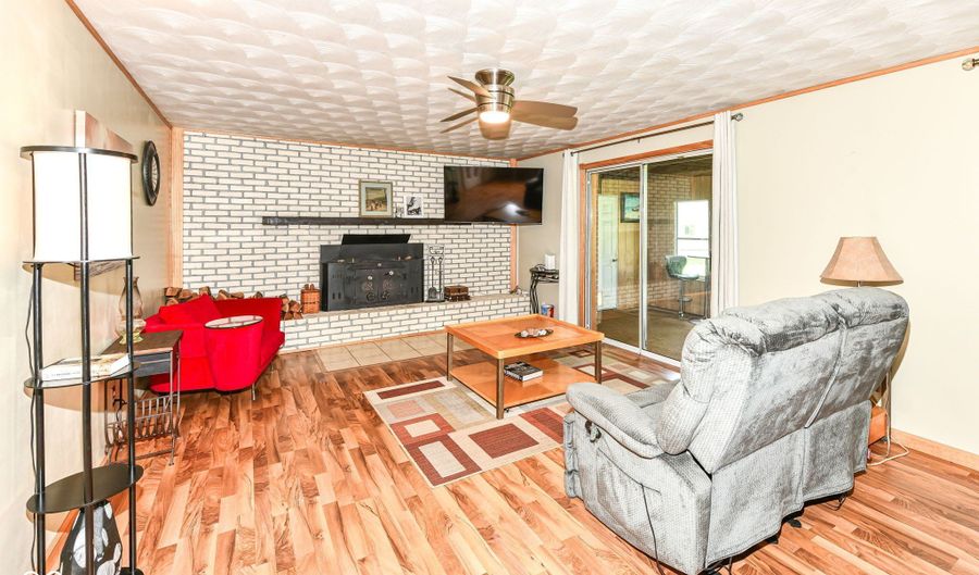 2631 Layton Rd, Anderson, IN 46011 - 3 Beds, 2 Bath