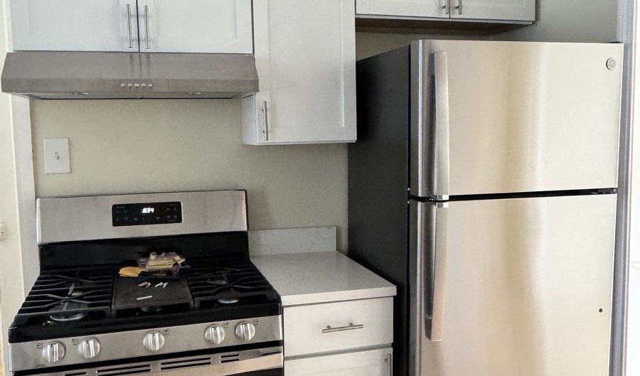 52 Pearl St #2, New Haven, CT 06511 - 2 Beds, 1 Bath