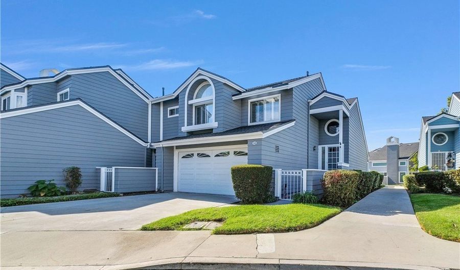 64 Willowood, Aliso Viejo, CA 92656 - 2 Beds, 3 Bath