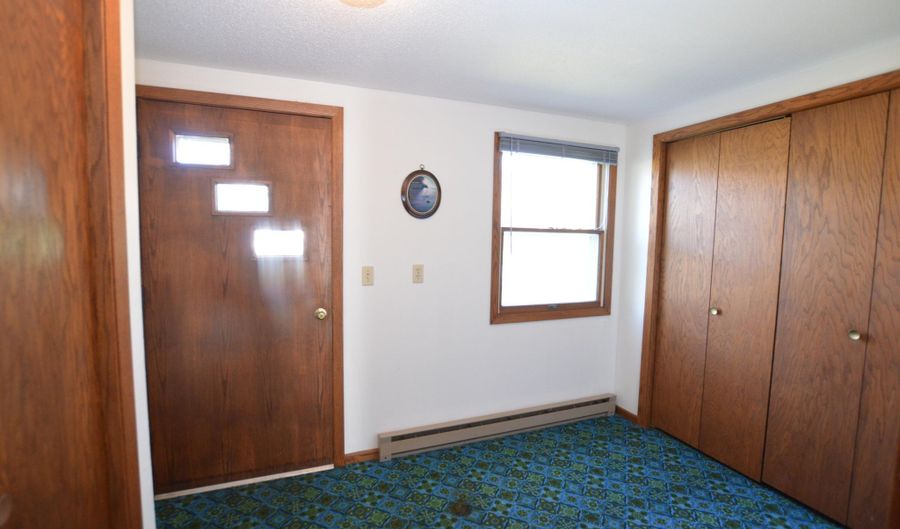 2002 8th Ave, Bowdle, SD 57428 - 4 Beds, 2 Bath