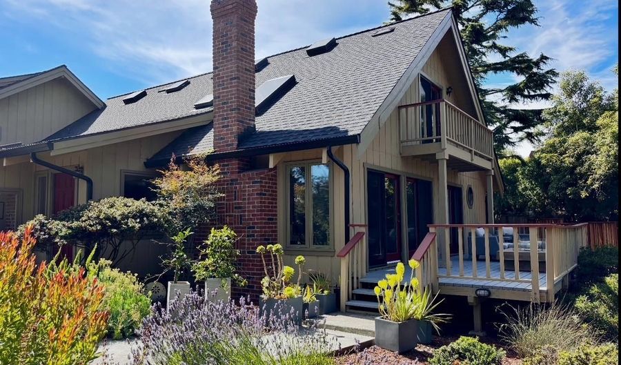 135 Seabreeze Pl, Aptos, CA 95003 - 4 Beds, 4 Bath