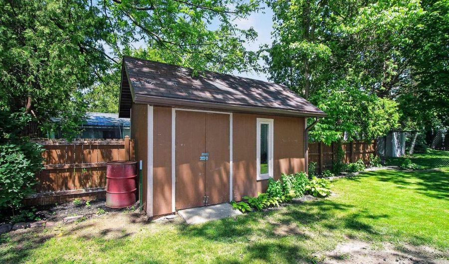308 Orchard St, Alma, MI 48801 - 3 Beds, 3 Bath