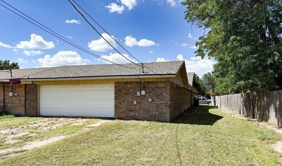 3103 SW 27TH Ave, Amarillo, TX 79109 - 2 Beds, 2 Bath