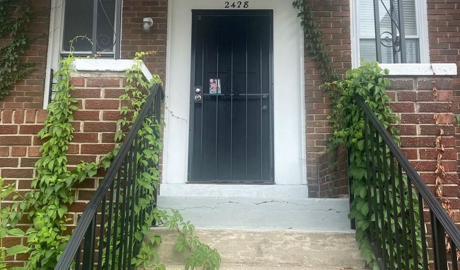 2428 W FRANKLIN St, Baltimore, MD 21223 - 3 Beds, 4 Bath