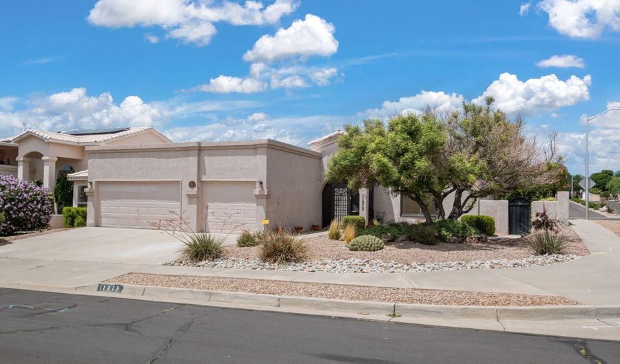 11915 ROCKSBERG St NE, Albuquerque, NM 87111 - 3 Beds, 2 Bath