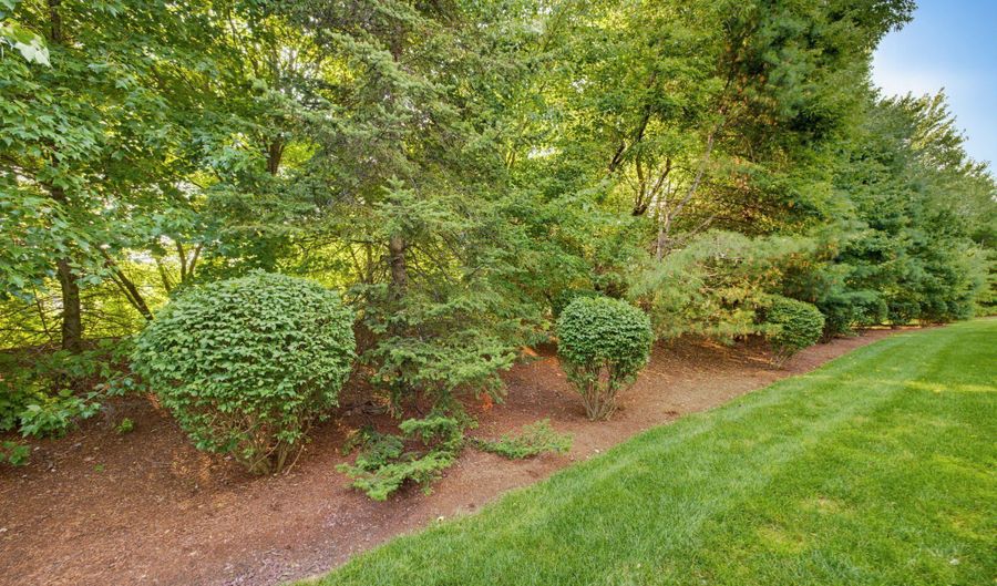 28 Iris Way 28, Berlin, CT 06037 - 2 Beds, 3 Bath