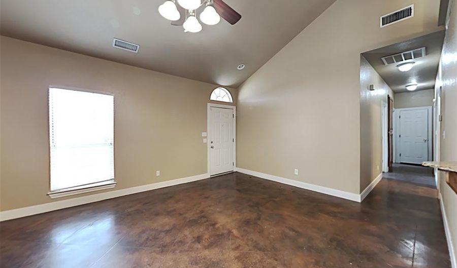 317 Westgate Dr, Aledo, TX 76008 - 3 Beds, 2 Bath