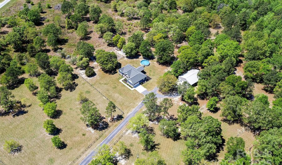 340 Hound Hollow Rd, Camden, SC 29020 - 3 Beds, 2 Bath