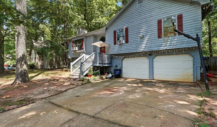 5312 Ferry Creek Ln, Acworth, GA 30102 - 5 Beds, 3 Bath
