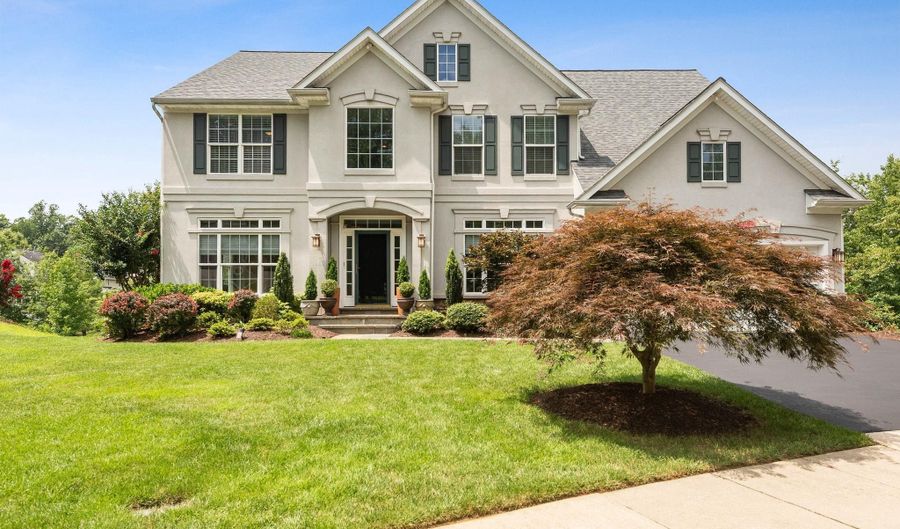12401 CHASEMOUNT Ct, Bowie, MD 20720 - 5 Beds, 5 Bath