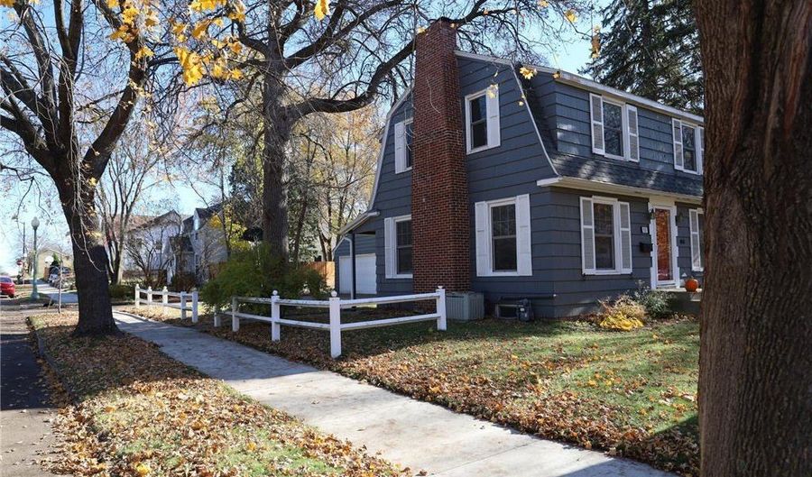 703 Maple St, Alexandria, MN 56308 - 3 Beds, 2 Bath