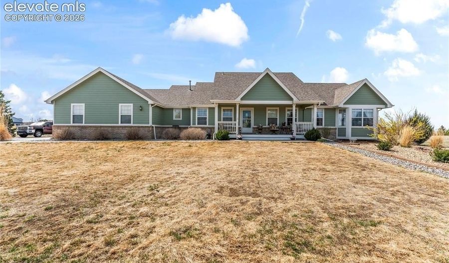 685 Green Gables Way, Bennett, CO 80102 - 5 Beds, 3 Bath