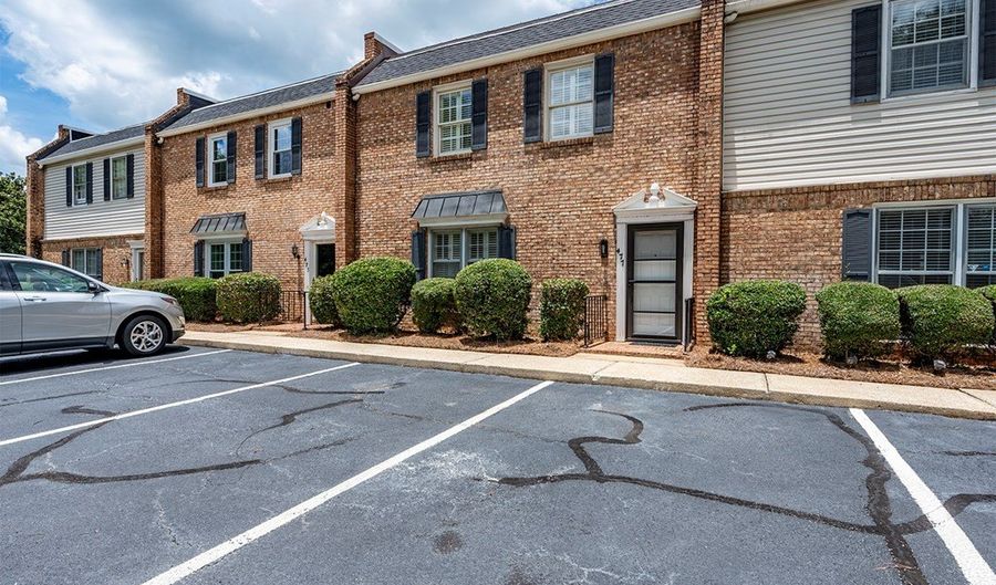 477 Kingswood Ct, Albany, GA 31707 - 3 Beds, 3 Bath