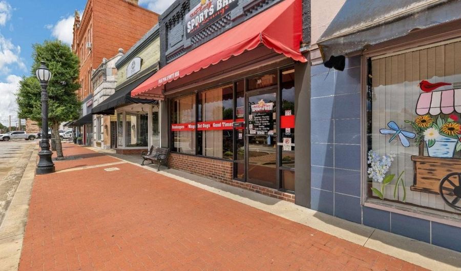 112 Main St, Barnesville, GA 30204 - 0 Beds, 0 Bath