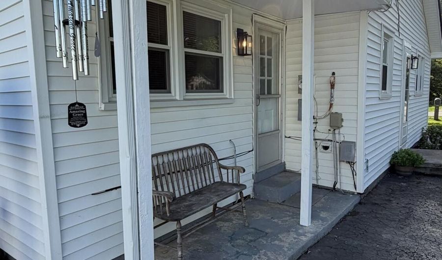 105 Sunset Dr, Bardstown, KY 40004 - 3 Beds, 2 Bath