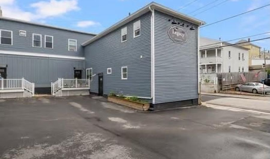 118 Chestnut St 1, Central Falls, RI 02863 - 3 Beds, 2 Bath