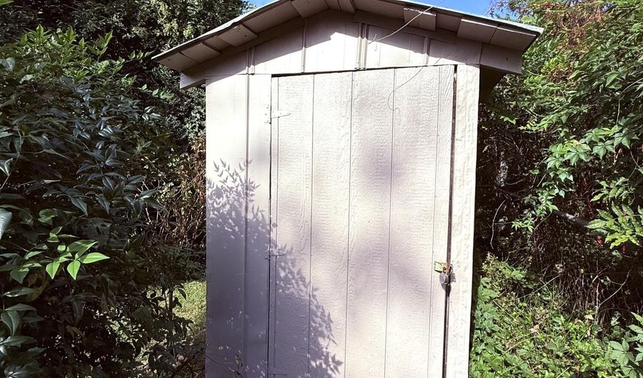 2121 Mcdowell St, Augusta, GA 30904 - 3 Beds, 2 Bath