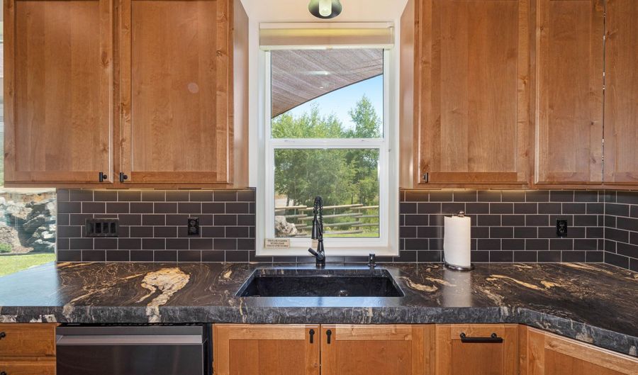 187 CARIBOU FOREST Dr, Alpine, WY 83128 - 4 Beds, 3 Bath