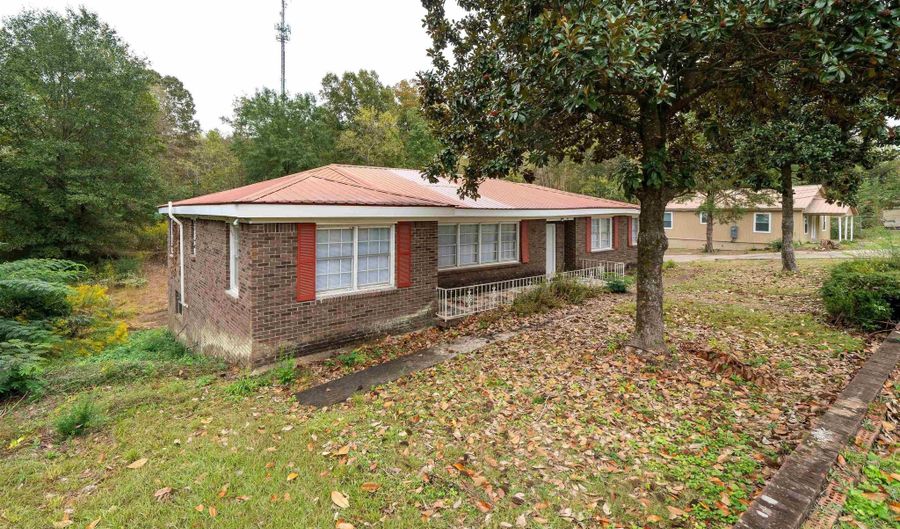 160 HONEYCUTT Rd, Adamsville, AL 35005 - 4 Beds, 2 Bath