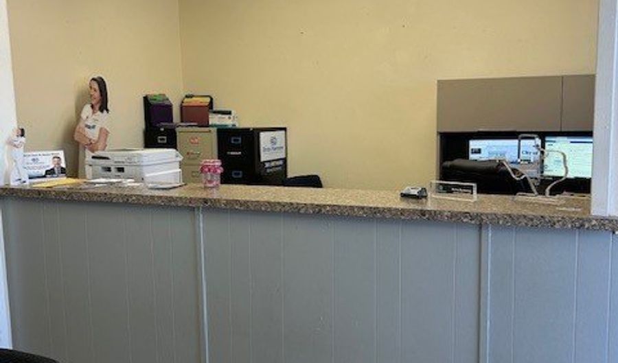 239 S Commercial St A, Aransas Pass, TX 78336 - 0 Beds, 1 Bath