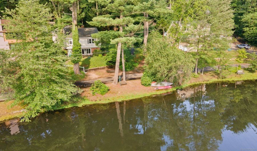 16 Lake St, Burlington, CT 06013 - 3 Beds, 3 Bath
