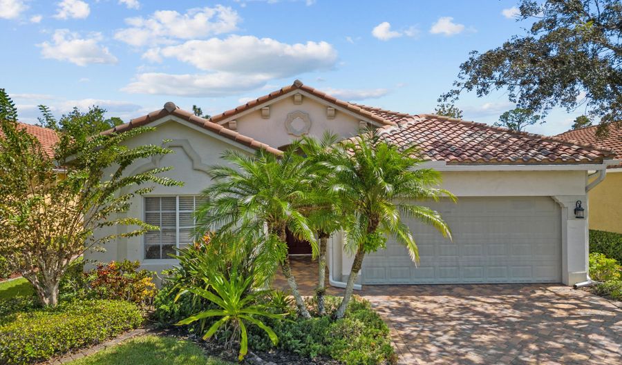6188 Dorchester Way, Vero Beach, FL 32966 3 Beds, 2 Baths, Single