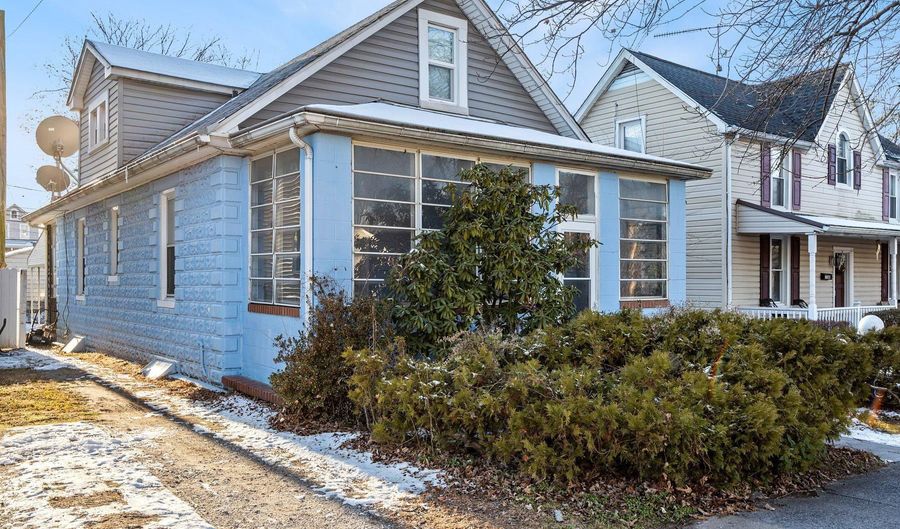 1710 WILMINGTON Ave, Baltimore, MD 21230 - 4 Beds, 2 Bath