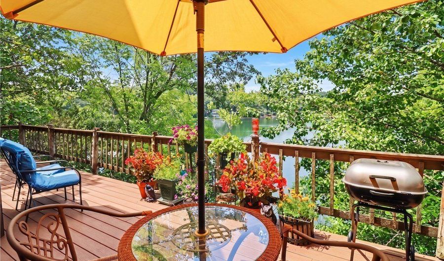 40 Duvall Ln, Bella Vista, AR 72715 - 2 Beds, 1 Bath