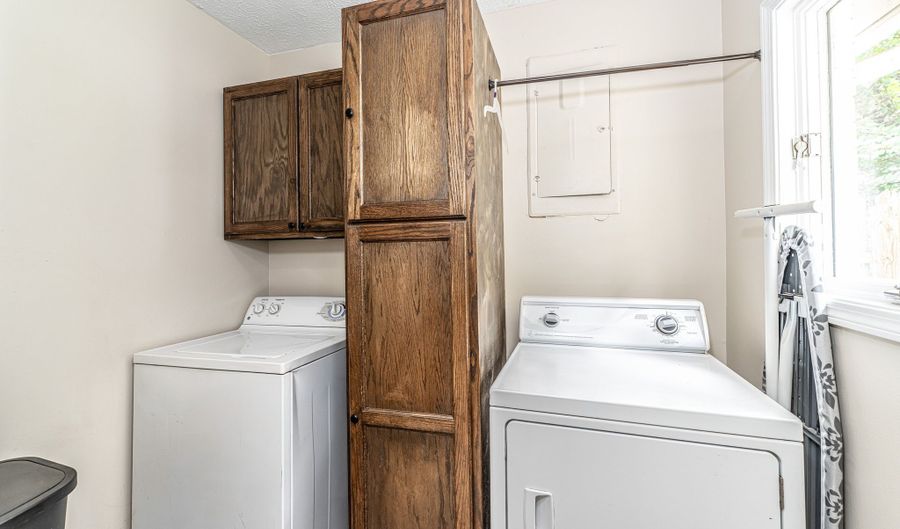 1194 New Rosedale Rd NE, Armuchee, GA 30105 - 3 Beds, 1 Bath