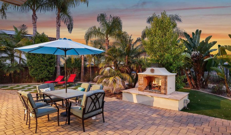 6911 Goldstone Rd, Carlsbad, CA 92009 - 5 Beds, 5 Bath