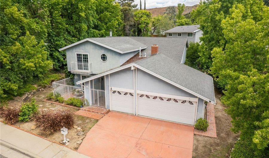 4018 Joelton Dr, Agoura Hills, CA 91301 - 5 Beds, 3 Bath