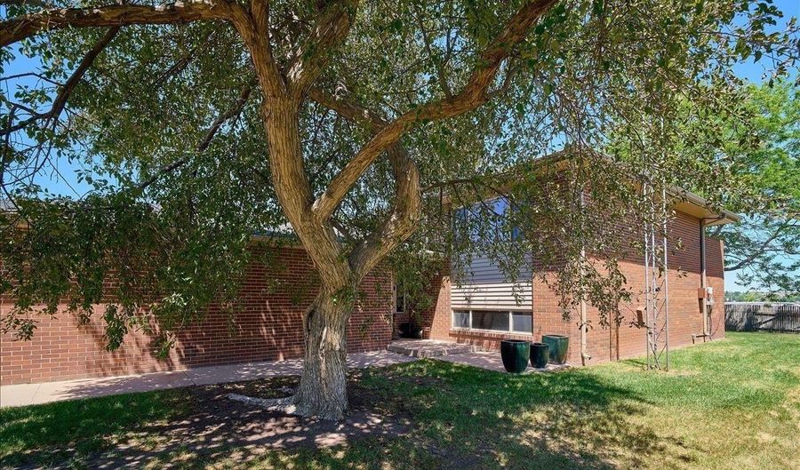 518 ANDRA Ct, Cheyenne, WY 82009 - 2 Beds, 2 Bath