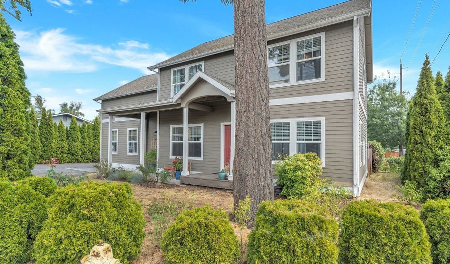 5990 SW MENLO Dr, Beaverton, OR 97005 - 3 Beds, 3 Bath