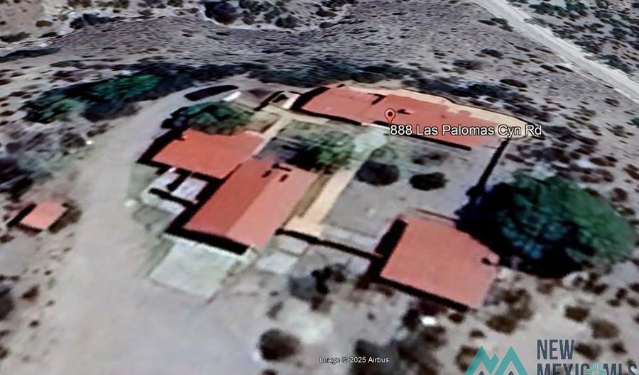 888 Las Palomas Canyon Rd, Caballo, NM 87942 - 3 Beds, 4 Bath