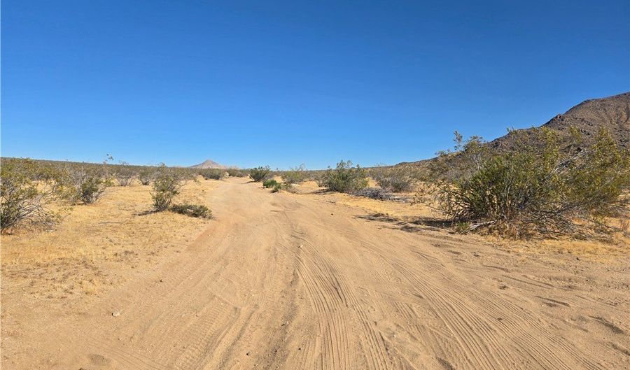 0 Falchion Rd 0472-331-03, Apple Valley, CA 92307 - 0 Beds, 0 Bath