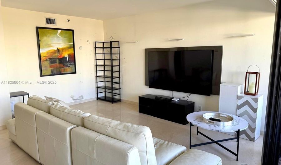 1000 Island Blvd 905, Aventura, FL 33160 - 2 Beds, 2 Bath