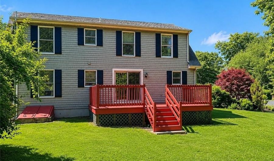 9 Michael Dr, Bristol, RI 02809 - 3 Beds, 2 Bath