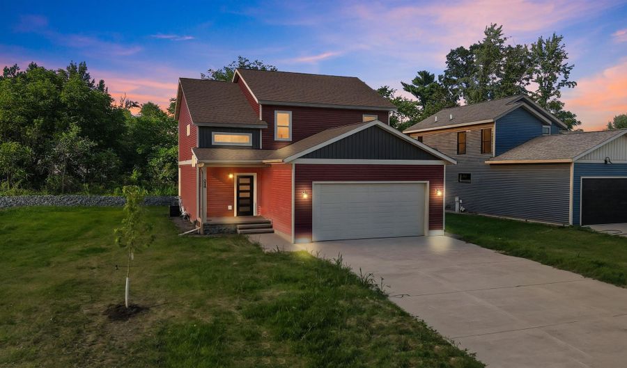 350 ROARK Way, Amherst, WI 54409 - 3 Beds, 3 Bath