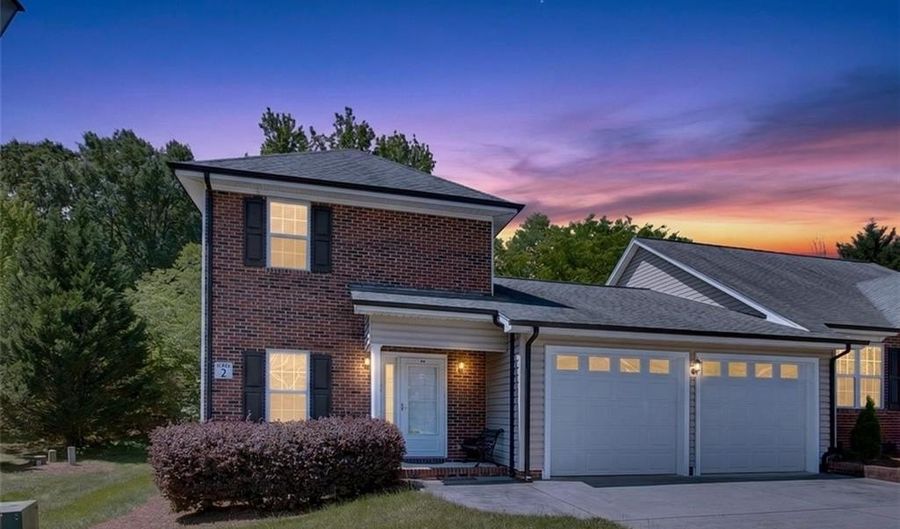 725 S Main St 2A, Asheboro, NC 27203 - 3 Beds, 3 Bath