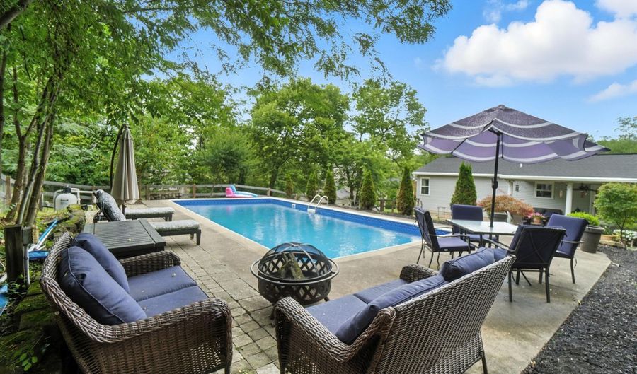 3569 James Ln, Alexandria, KY 41001 - 3 Beds, 2 Bath