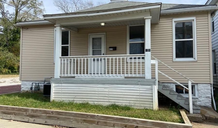 615 Central Ave, Alton, IL 62002 - 2 Beds, 1 Bath