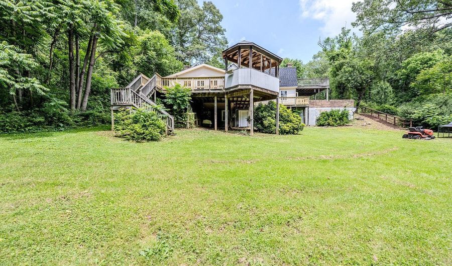 484 VIEWTOWN Rd, Amissville, VA 20106 - 4 Beds, 4 Bath