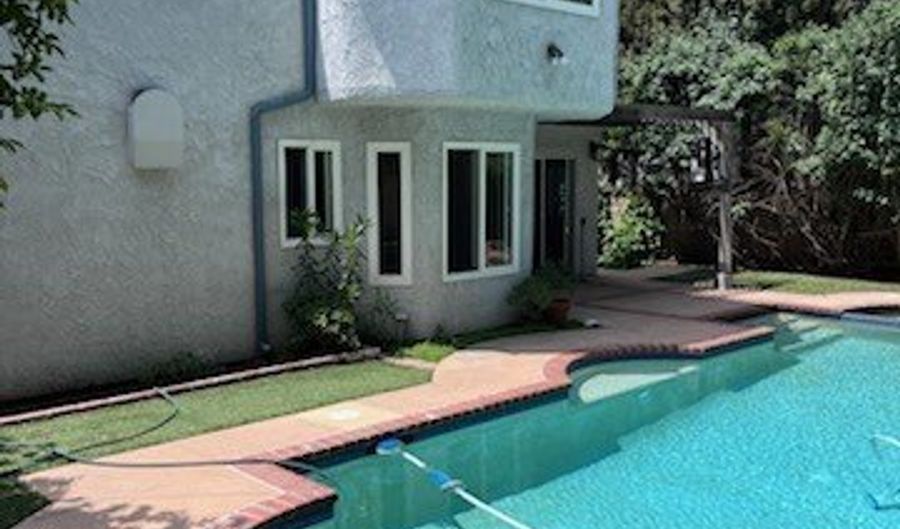 30057 Torrepines Pl, Agoura Hills, CA 91301 - 4 Beds, 3 Bath