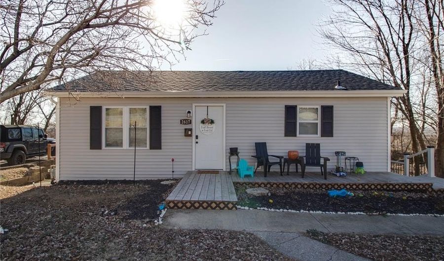 2617 Plainview Ter, Alton, IL 62002 - 3 Beds, 2 Bath