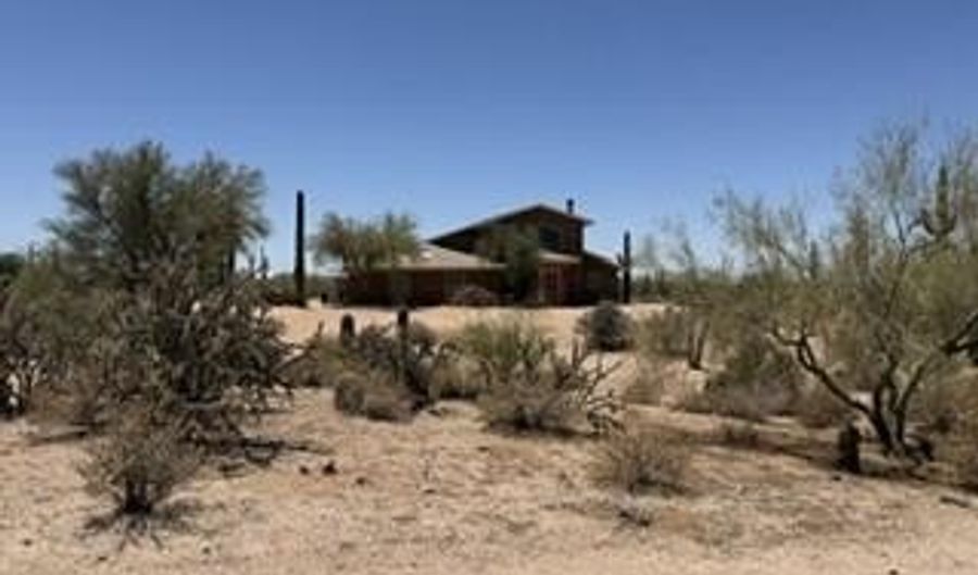 6445 E WILDCAT Dr, Cave Creek, AZ 85331 - 3 Beds, 2 Bath