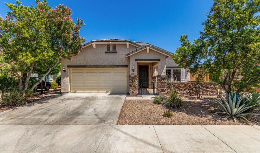 25994 W WAHALLA Ln, Buckeye, AZ 85396 - 3 Beds, 2 Bath